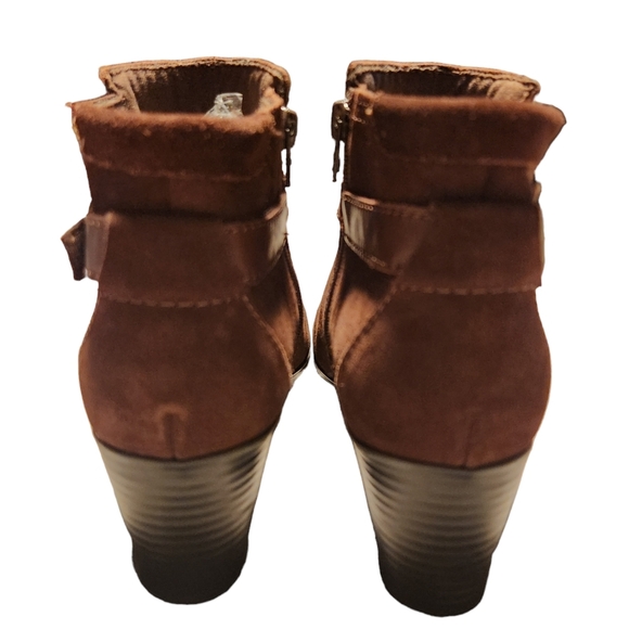 Clarks Brown Suede Ankle Boots Size 8½ - Picture 7 of 9